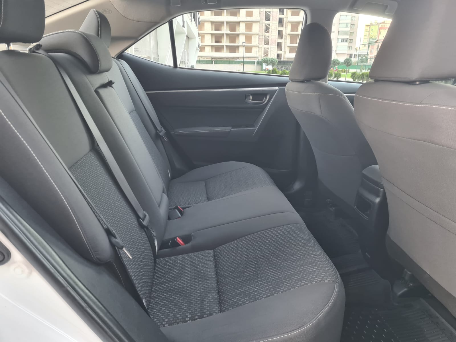TOYOTA COROLLA DİZEL OTOMATİK