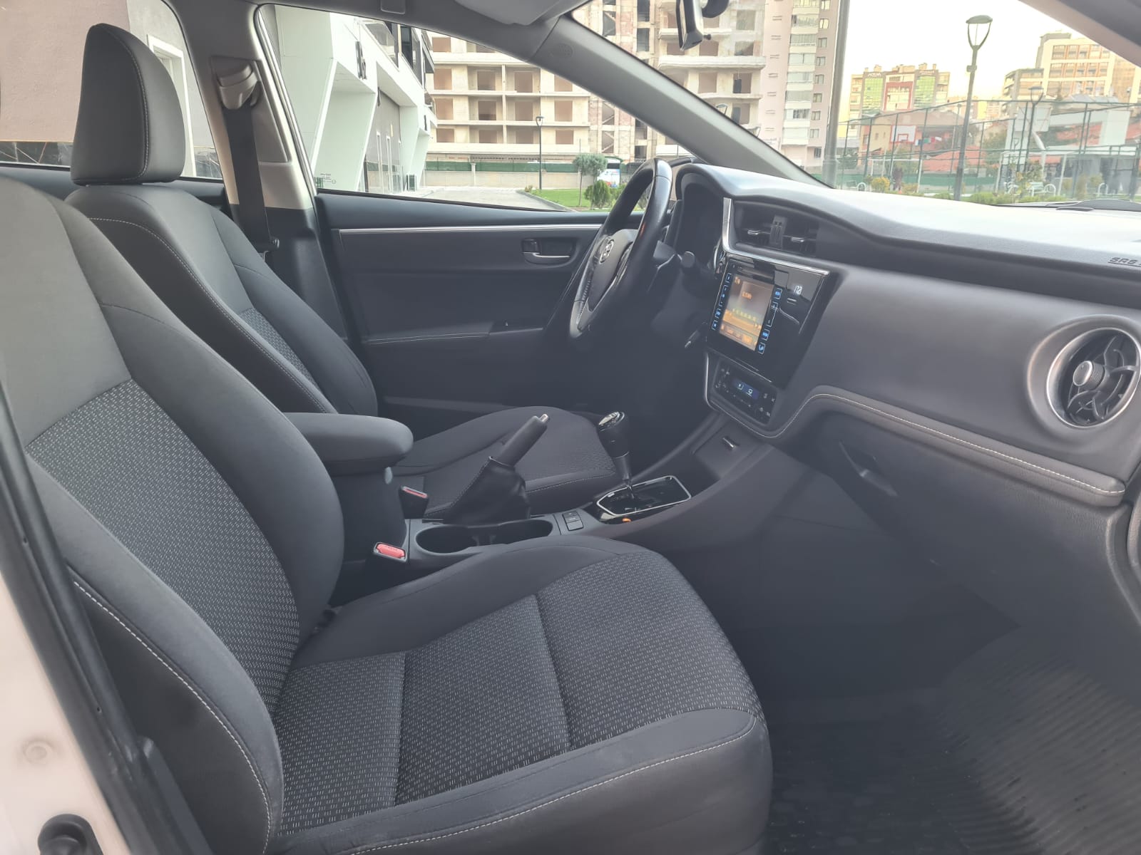 TOYOTA COROLLA DİZEL OTOMATİK